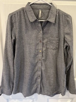 Camisa Kuhl Mujer Manga Larga Abotonada Franela Suave Gris Talla Mediana Foto 1 de 4