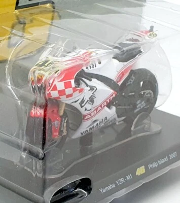 Altaya 1/18 Scale FFR26 - Yamaha YZR M1 #46 Valentino Rossi Philip Island 2007 - Image 1 of 2