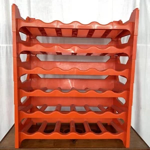 ELEMENTI IMPILABILI PORTABOTTIGLIE ANNI 70 PLASTICA VERDE ARANCIO BERICOPLAST - Foto 1 di 9
