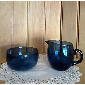 Vintage Mouth Blown Cobalt Blue Blueberry Glass Sugar Creamer Tapio Wirkkala Fin - Picture 1 of 7