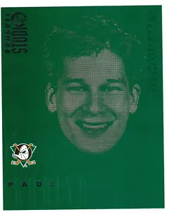 1997 Donruss Studio Silhouette 8x10 Hockey n.5 di 24 PAUL KARIYA #1898/3000 - Foto 1 di 2