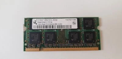Hynix HYS64T128021EDL-3S-B2 1GB PC2-5300S-555-12-E0 Memory Module - Image 1 of 2