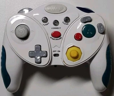 Intec Wireless White Gamecube Controller W Battery Cover - Untested - No Dongle - Image 1 of 4