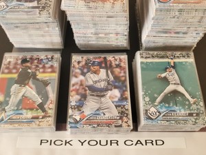 2018 TOPPS HOLIDAY MEGA SINGLES "PICK YOUR CARD"