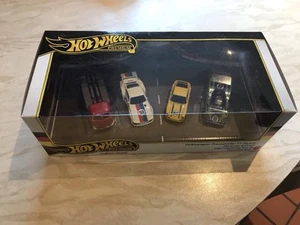 Hot Wheels Premium Diorama Nurburgring Porsche Transporter Set - Picture 1 of 3