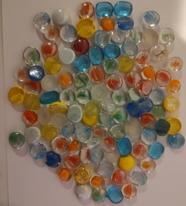 Fast ein Pfund flache Glas Edelsteine bunt Vintage? (Flachmurmeln) - Bild 1 von 6