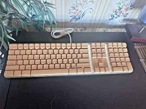 Apple A1048 USB Wired Keyboard Mac G5 iMac Pro OEM Vintage White w/ 2 USB Ports - Picture 1 of 9