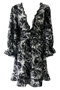 Beautiful BooHoo Frilled and Flare Dress Size 18 Black And White Excellent Cond - Picture 1 of 10