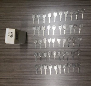 Lot of 50 NOS GM-B Key Blanks GM Chevy Pontiac Buick Cadillac  - Free Shipping - Foto 1 di 3