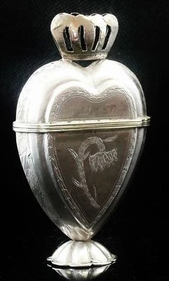 Saco Hovedvandvand de plata antiguo escandinavo, Luktevannshus, vinagreta, caja de especias. Foto 1 de 4