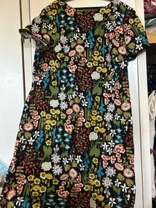 BNWT BODEN Dress Size 20 - Carina design - floral Cotton - Picture 1 of 2