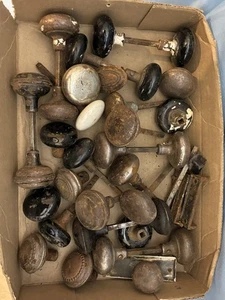 Vintage/Antik Türklinken und Teile schwarz Keramik geätzt Metall andere Posten 31 - Bild 1 von 9