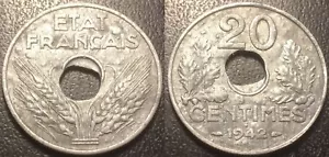 France - Etat français - Pétain - 20 centimes 1942 perforation décentrée !! - Foto 1 di 1