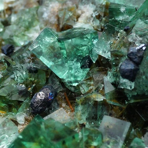 Grüne Fluoritkristalle aus der Rogerley Mine - UK - Bild 1 von 4