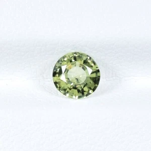0.69 ct TOP GRADE SILKY YELLOW / NATURAL CHRYSOBERYL - 5.5 mm Round Gem Video !! - Picture 1 of 2