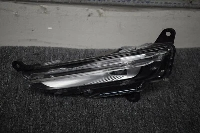 Land Rover Discovery 2020 luz antiniebla lado izquierdo fábrica OEM Foto 1 de 4