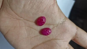 Cabochon ovale intaglio pietra preziosa rubino rosso naturale 14,10 carati 10x14 mm 2 pezzi - Foto 1 di 8