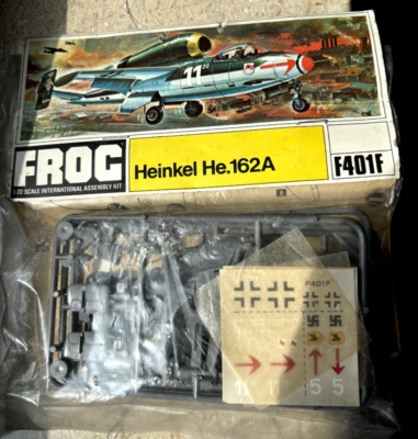 FROG	HEINKEL He 162A	F401F WWII 1/72		   - Immagine 1 di 3