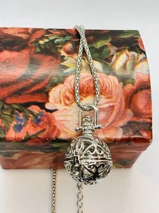 Aroma Diffusor rundes Medaillon mit Halskette - Bild 1 von 8