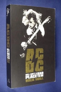AC/DC HELL AIN'T A BAD PLACE TO BE Mick Wall ACDC ROCK MUSIC BIO BOOK MedPb - Bild 1 von 12