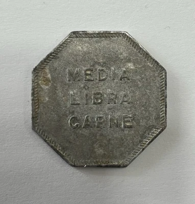 DOMINICAN REPUBLIC TOKEN CENTRAL ROMANA 1/2 LB CARNE #4447 - Image 1 of 2