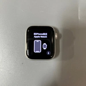 Apple Apple Watch SE - 40mm Silver Aluminum - GPS (Read Description) - Zdjęcie 1 z 5