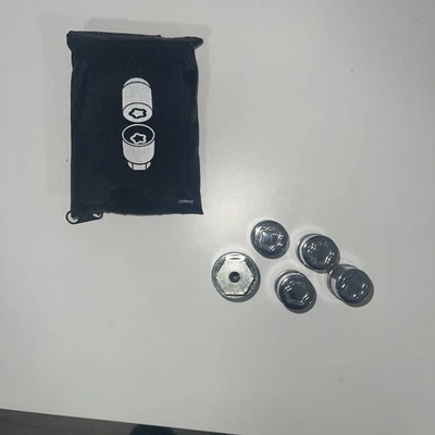 JUEGO DE BLOQUEO DE RUEDA HONDA OEM PIEZA # 08W42-SNA-101 SE ADAPTA A ACUERDO, CIVIC, CR-V ¡Y MÁS! Foto 1 de 4