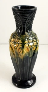 Brush McCoy Majolica Amaryllis Blue Yellow Art Pottery Vase 8 1/2" EXCELLENT - Picture 1 of 4