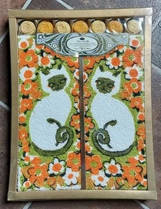 Vintage Royal Terry 2 toallas decorativas con flecos diseño gato y 7 jabones - selladas - Imagen 1 de 9