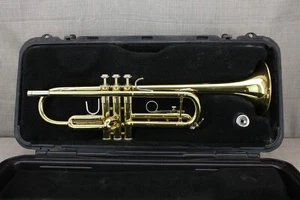 Bach TR300 Bb Beginner/Student Trumpet - Picture 1 of 21