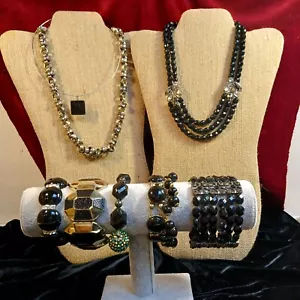Vintage - Now Black Jewelry Lot Necklaces/Bracelets 8 Pieces - Picture 1 of 8
