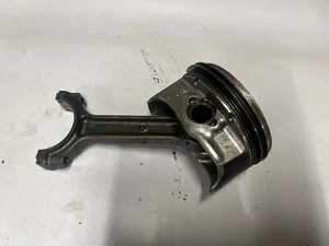 CHEVROLET CAMARO 2016 Cabrio Piston 12654243 6.2 Petrol 333kw - Picture 1 of 8