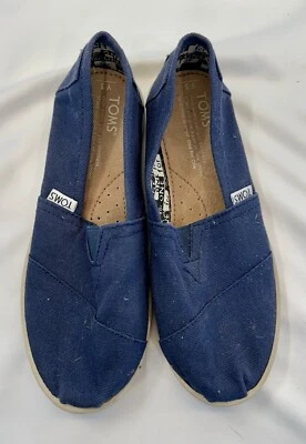 Toms Youth Navy Blue Slip-On Shoes Size Y3.  Very little Wear. - Image 1 of 4