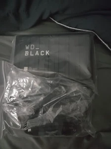 WD Black D10 8TB PC External Game Drive 3.5 HDD 7.5 Watt Charging Used - Zdjęcie 1 z 1