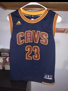 Adidas NBA Jersey Youth Boys size M 10/12 Lebron James #23 Cleveland Cavs - Picture 1 of 4