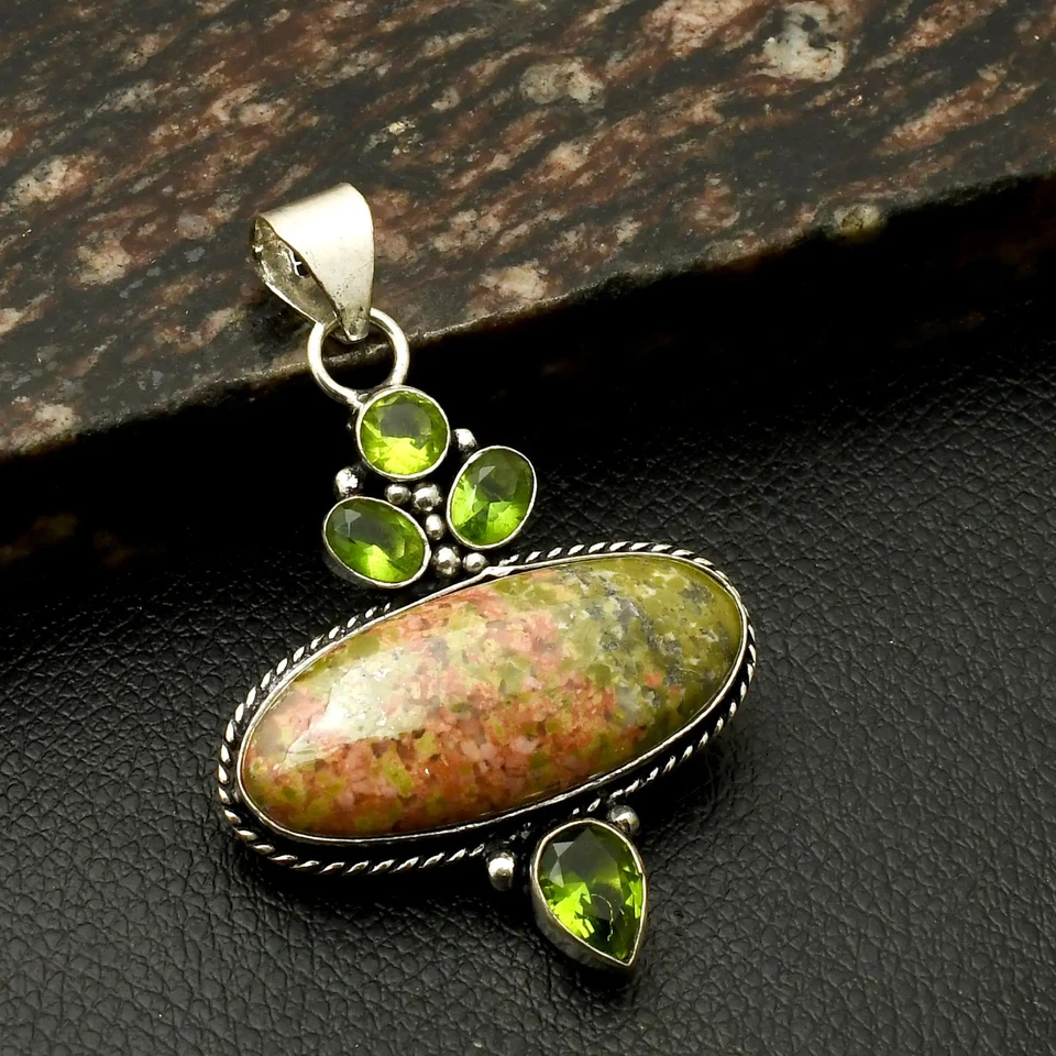 Colgante de piedras preciosas de peridoto Unakita hecho a mano joyería regalo de año nuevo 2,4" AP-39975 Foto 1 de 1