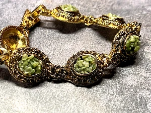 Vintage Bracelet Gold Metal Real Jade Crushed Stone Link 1960' - Picture 1 of 13