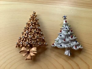 2 broches prendedores vintage de árbol de Navidad esmaltados estrás estrellas firmados Gerrys - Imagen 1 de 14