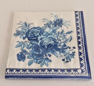 10 NAPKINS ROYAL BLUE & WHITE DINING BIRTHDAYS PARTY ALL OCCASIONS - Picture 1 of 2