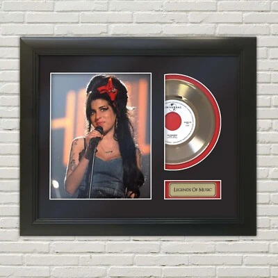 Amy Winehouse - Exhibición de discos de rehabilitación Legends of Music para sala de música Foto 1 de 4