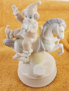 Arnart By Erick Stauffer Porcelain Clown Carousel Horse Music Box Jester Clown - Bild 1 von 9