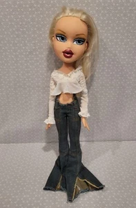 2003 MGA Bratz Cloe bambola bionda taglia jumbo con vestiti jeans pantaloni camicia 24" - Foto 1 di 10