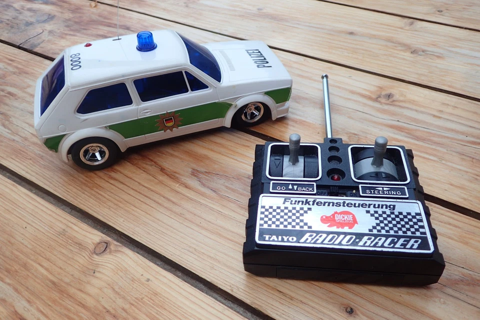 TAIYO Japan Radio Racer Volkswagen VW GOLF MK1 POLIZEI SPIELZEUG - Bild 1 von 4