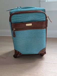 Samantha Brown AQUA Croc Embossed Wheeled Upright Carry On Luggage Handle EUC - Picture 1 of 17
