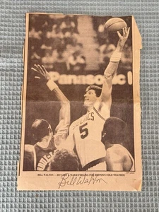 Recorte de periódico grande de propiedad personal de Bill Walton Boston Celtics - Imagen 1 de 7