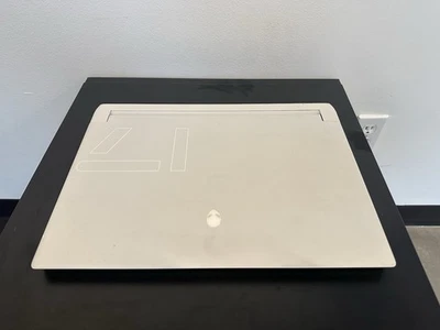 Alienware x17 R2 17.3英寸游戏笔记本电脑英特尔酷睿i9,RTX显卡,32GB RAM,1TB  — 第 1/4 张图片