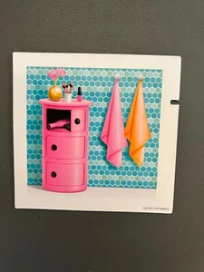 Barbie Traumhaus Puppe Ersatz Pappeinsatz Badezimmer Wand rosa Steine - Bild 1 von 1