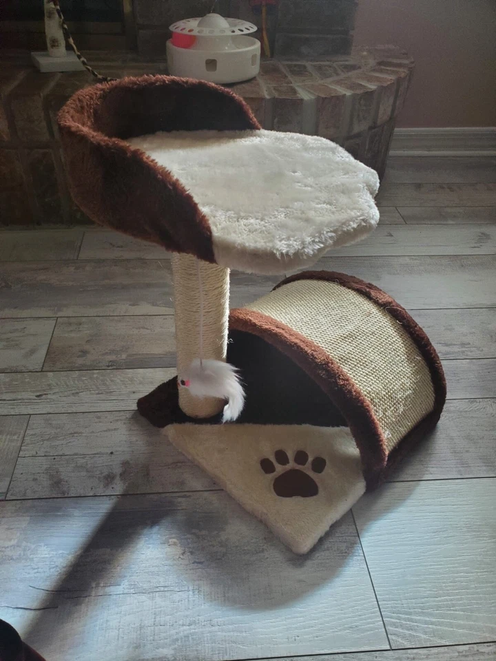 cat tree scratch tower - Image 1 of 2