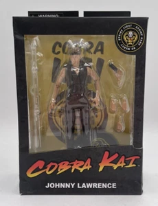 Diamond Select Toys Cobra Kai Johnny Lawrence 7" Actionfigur - Bild 1 von 5