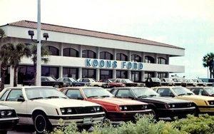 FORD AUTO DEALER, HOLLYWOOD, FLORIDA, VINTAGE POSTCARD (C160) - Picture 1 of 2